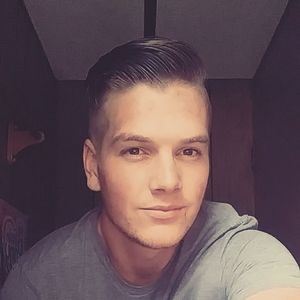 Meet your Posher, Cory